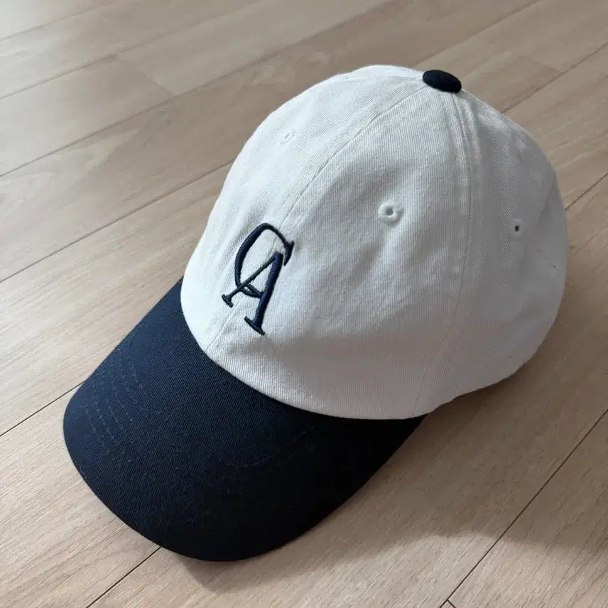 [BUNJANG] Childish Archive CA Logo Baseball Cap / 차일디쉬 아카이브 모자 화이트/네이비