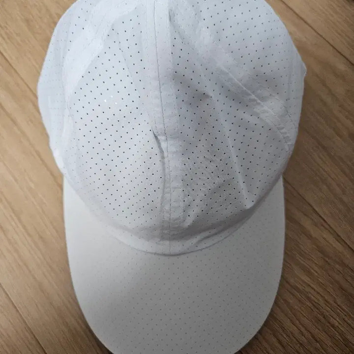 [SOLD OUT] 화이트 메쉬 캡 모자
