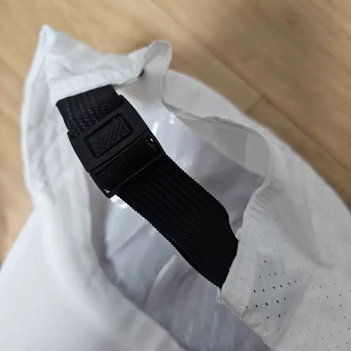 [SOLD OUT] 화이트 메쉬 캡 모자