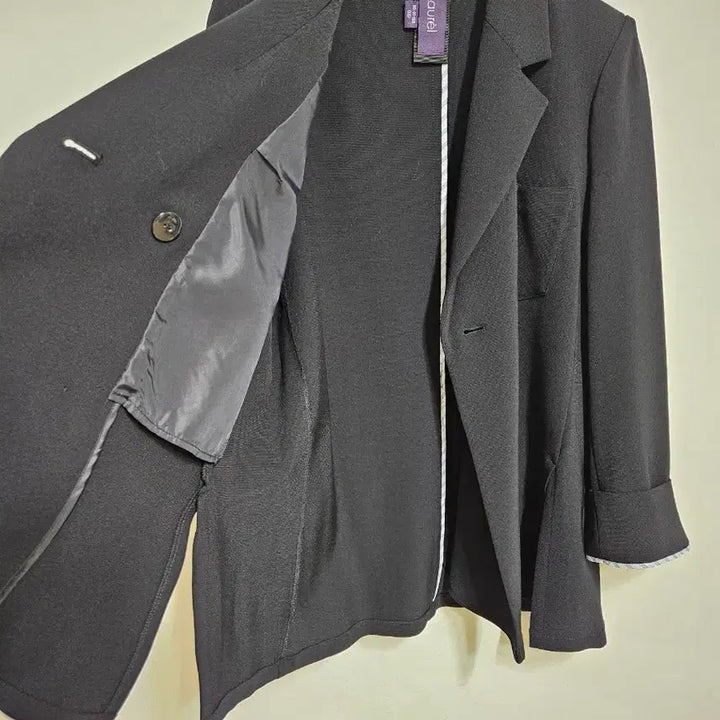 [BUNJANG] Laurel Navy Jacket / 라우렐 고급자켓