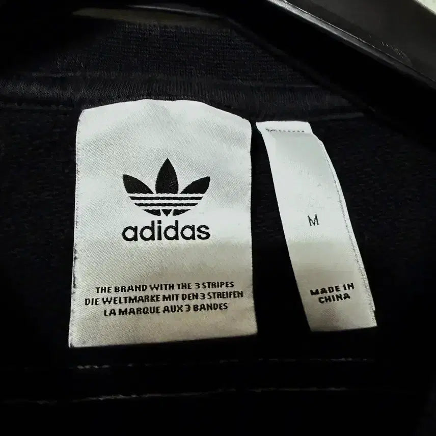 [BUNJANG] Adidas Firebird Three-Stripe Sweatshirt Black and White / [M,95]아디다스 파이어버드 삼선 맨투맨 검흰