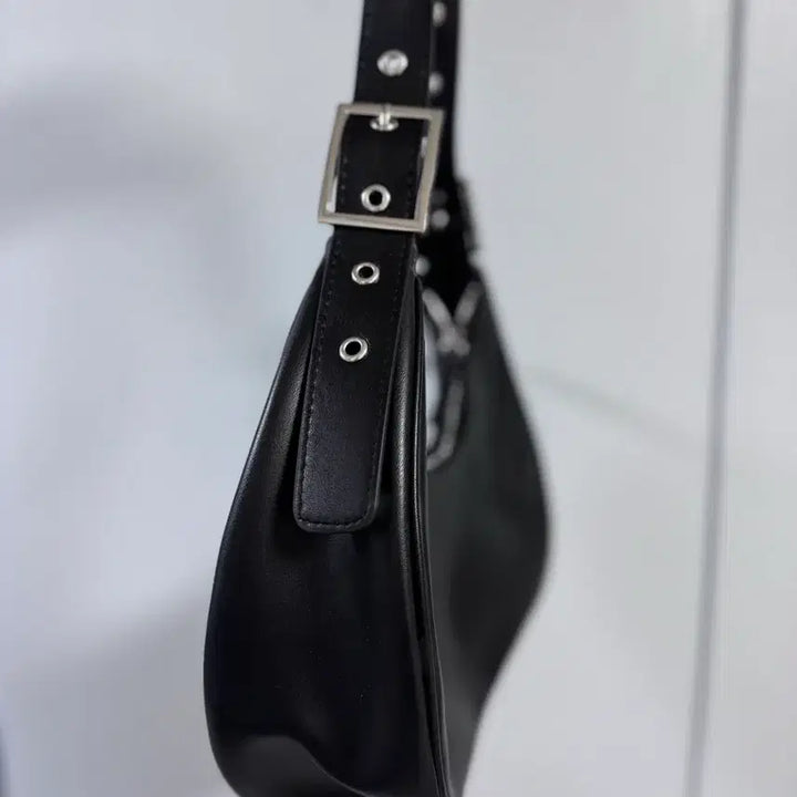 [BUNJANG] ZARA Vegan Leather Black Hobo Bag / ZARA 비건레더 블랙 호보백 숄더백