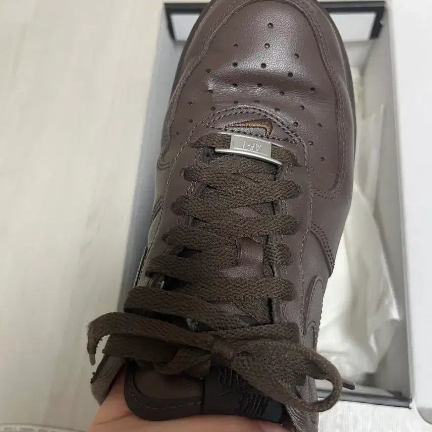 [BUNJANG] Nike x Supreme Air Force 1 Baroque Brown Sneakers / 나이키X슈프림 에어포스1 바로크 브라운 240 (US6)
