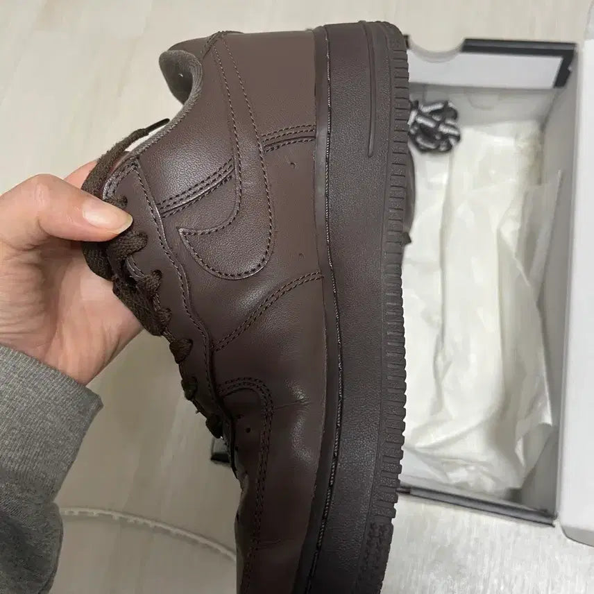 [BUNJANG] Nike x Supreme Air Force 1 Baroque Brown Sneakers / 나이키X슈프림 에어포스1 바로크 브라운 240 (US6)