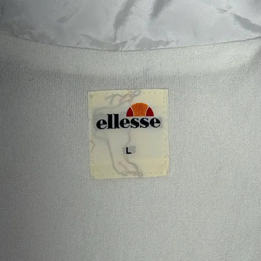 [BUNJANG] Ellesse Old School White Oversized Windbreaker Jacket / 엘레쎄 올드스쿨 화이트 오버핏 바람막이 자켓 L