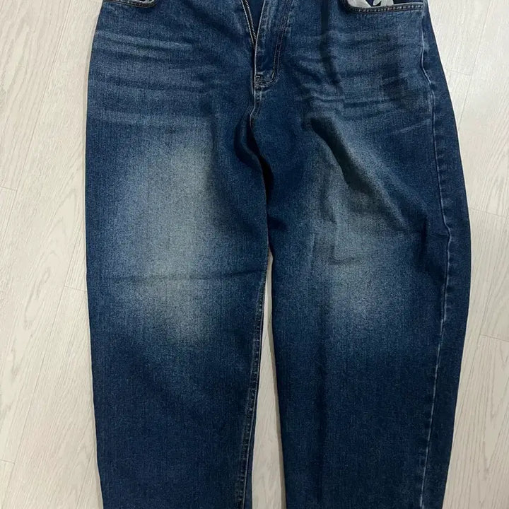 [SOLD OUT] 라브로스 데이지 진