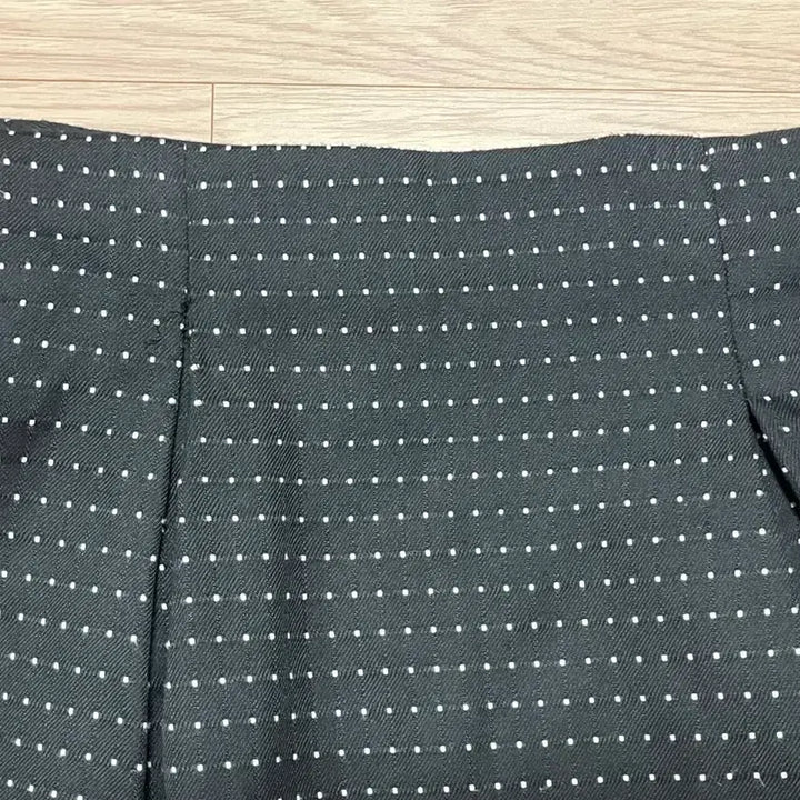 [BUNJANG] Black Dot A-line Mini Skirt / 블랙 도트 땡땡이 A라인 미니스커트