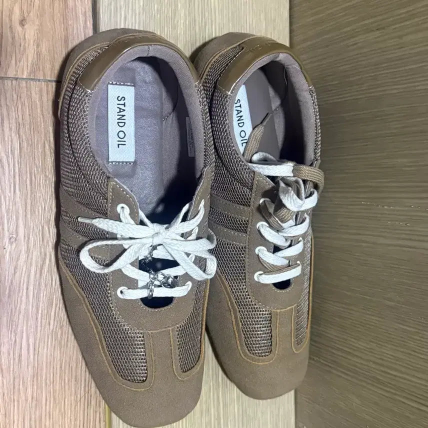 [BUNJANG] Stand Oil Morrow Square Sneakers Brown / 스탠드오일 머로우 스퀘어 스니커즈 브라운