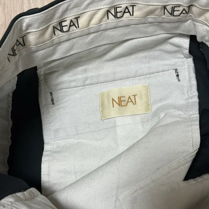 [BUNJANG] Neat Tokyo Chino Pants Charcoal / Neat 니트 도쿄 치노팬츠 챠콜 44사이즈