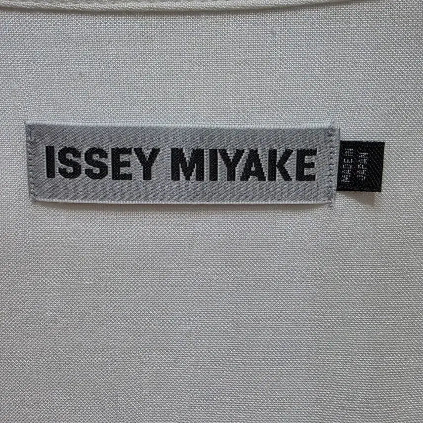 [BUNJANG] Issey Miyake White Sleeveless Long Shirt / (정품)이세이미야케 화이트 여성 롱 셔츠