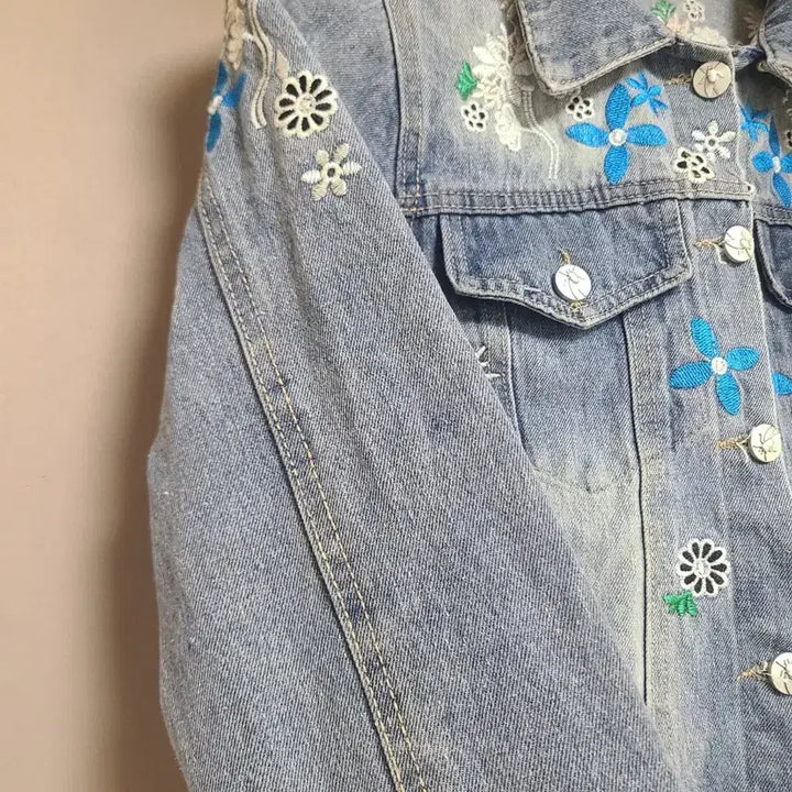 [BUNJANG] Embroidered Denim Jacket / 자수 청자켓
