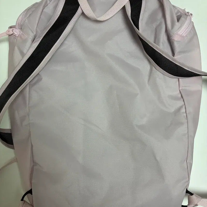 [SOLD OUT] 아크테릭스 헬리아드 15 백팩 핑크