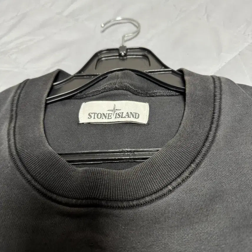[SOLD OUT] [S]20SS 스톤아일랜드 블랙 크루넥 맨투맨