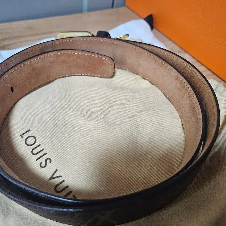 [BUNJANG] Louis Vuitton Monogram Belt Gold Buckle / 루이비통 정품 모노그램 벨트 브라운 금장