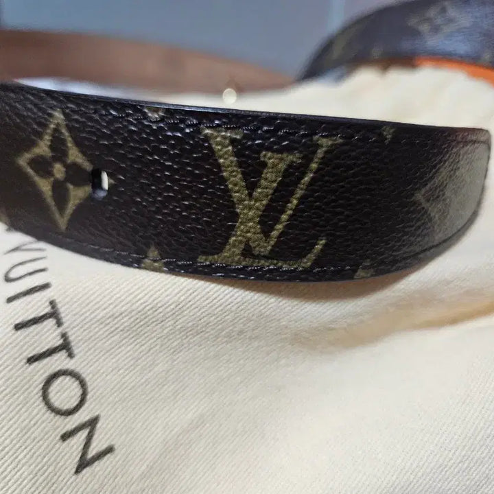 [BUNJANG] Louis Vuitton Monogram Belt Gold Buckle / 루이비통 정품 모노그램 벨트 브라운 금장