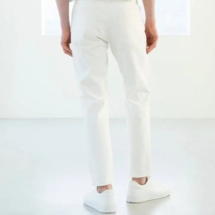 [SOLD OUT] 에디션 테이퍼드 크롭핏 화이트 84 새제품 팝니다