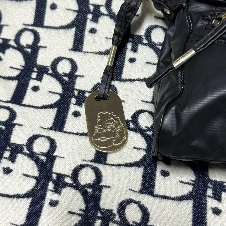 [BUNJANG] Kipling Black Leather Crossbody Bag / 키플링 블랙 가죽 크로스백