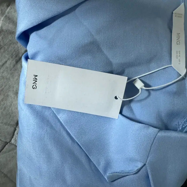 [BUNJANG] Mango Sky Blue Flowy Shirt XS / (텍O) 망고 스카이블루 셔츠 xs