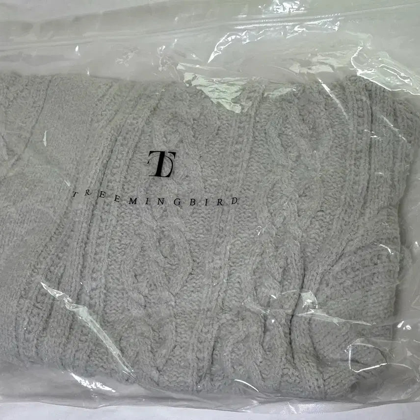 [BUNJANG] trimmingbird Two-Way Asymmetric Off-Shoulder Knit Zip-Up / 트리밍버드 투웨이 언발 오프숄더 니트집업