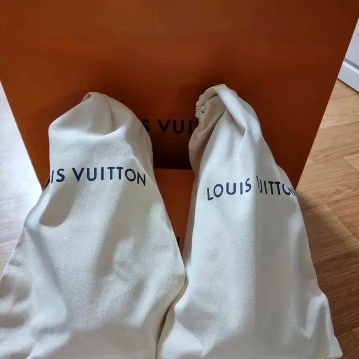[BUNJANG] Louis Vuitton Beverly Hills Sneakers Size 6 / 루이비통 비버릴힐스 스니커즈 사이즈6