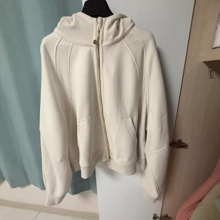 [SOLD OUT] 룰루레몬 스쿠바 후드 집업 아이보리 색상