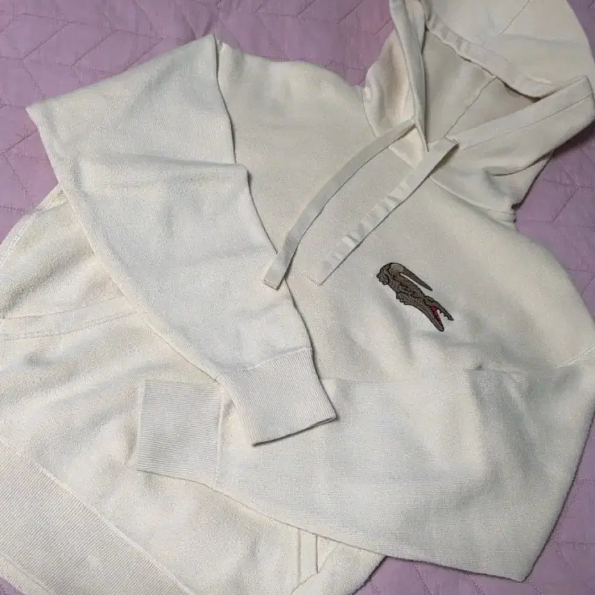 [BUNJANG] Lacoste Embroidered Hoodie XS Ivory / 21 S/S 라코스테 자수 후드티 xs 아이보리