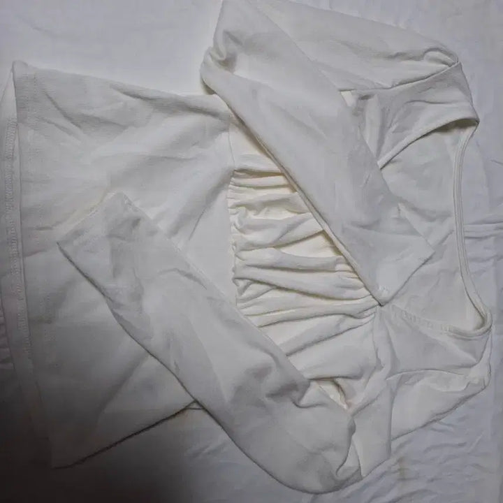 [BUNJANG] On My One Riti Square Neck Shirring Puff Crop T-Shirt / 온마이원 리티 스퀘어넥 셔링 퍼프 크롭 티셔츠