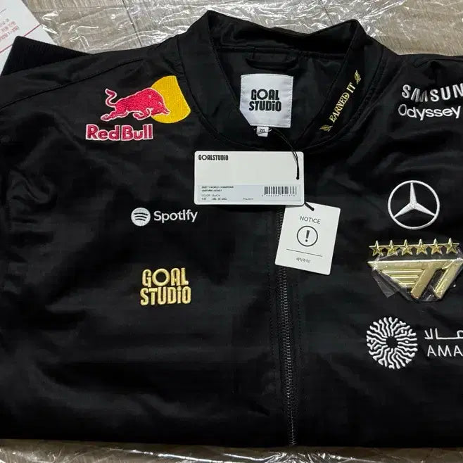 [BUNJANG] T1 2025 Worlds Uniform Jacket (XL, 2XL) / 개급처(XL, 2XL)2025 T1 월즈 유니폼 자켓 노마킹 새상품