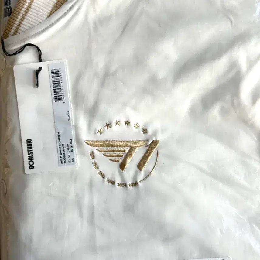 [BUNJANG] T1 2025 Worlds Uniform Jacket (XL) - New / 개급처(XL)2025 T1 월즈 유니폼 자켓 노마킹 새상품