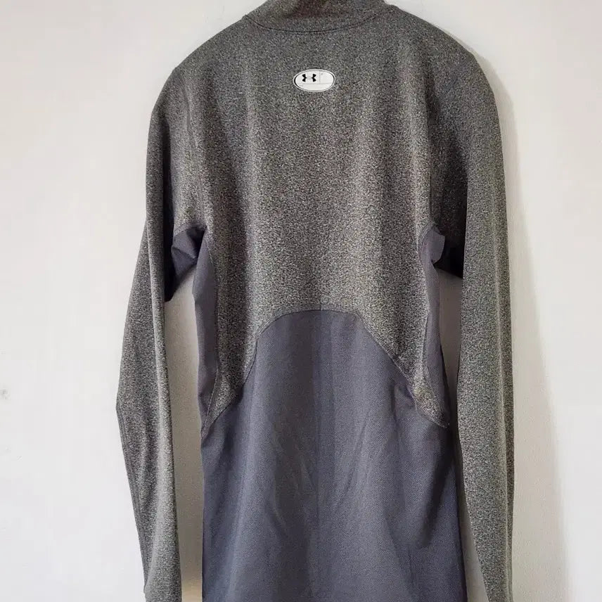 [SOLD OUT] 언더아머 긴팔 티셔츠 그레이