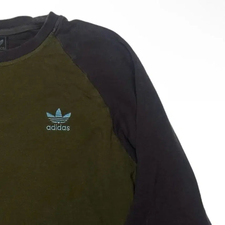 [BUNJANG] Adidas Trefoil Logo Khaki Sleeveless Top / 아디다스 00s 트레포일로고 카키슬리브리스 105