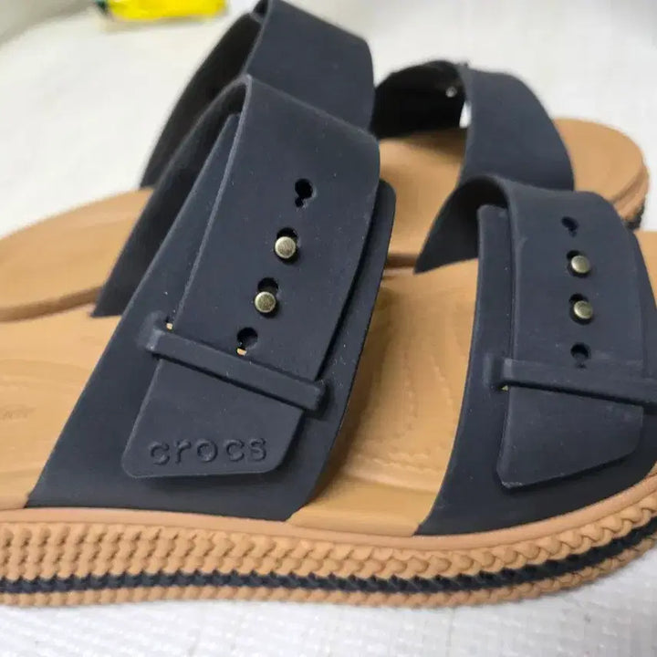 [BUNJANG] Crocs Brooklyn Woven Buckle Wedge Sandals / 크록스 브루클린 우븐버클웨지,크록스 브루클린,크록스여성샌들,크록스웨지샌들