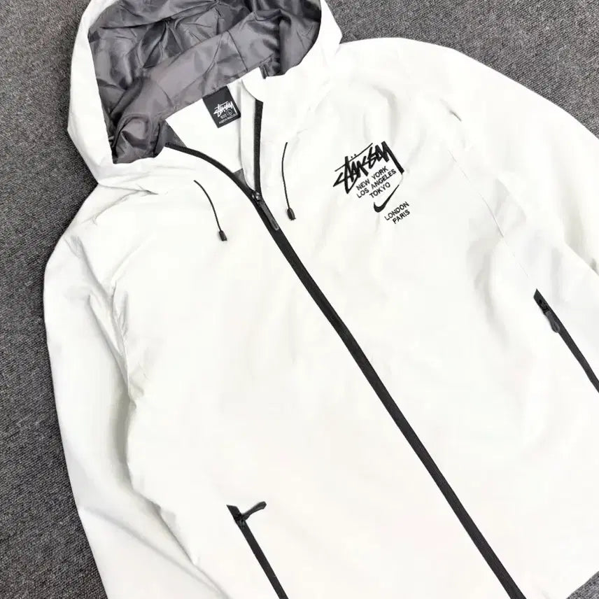 [SOLD OUT] 나이키 스투시 바람막이