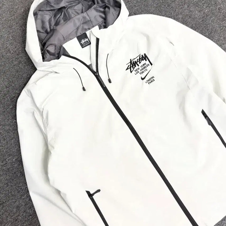 [SOLD OUT] 나이키 스투시 바람막이