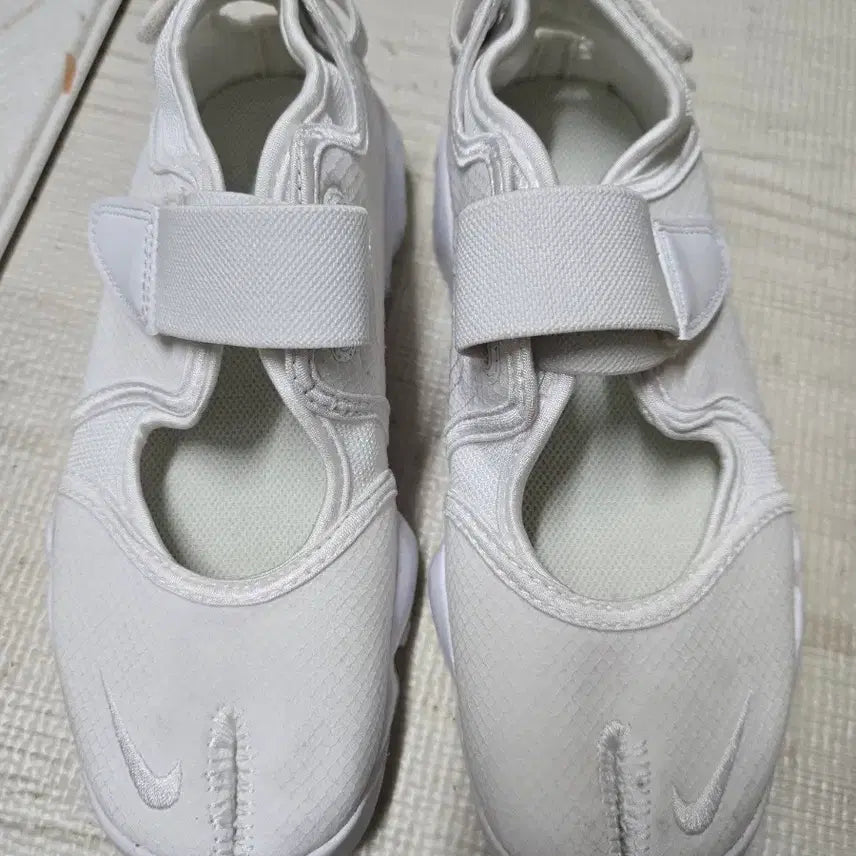 [SOLD OUT] 나이키 에어리프트,에어리프트,나이키족발신발,나이키발가락신발