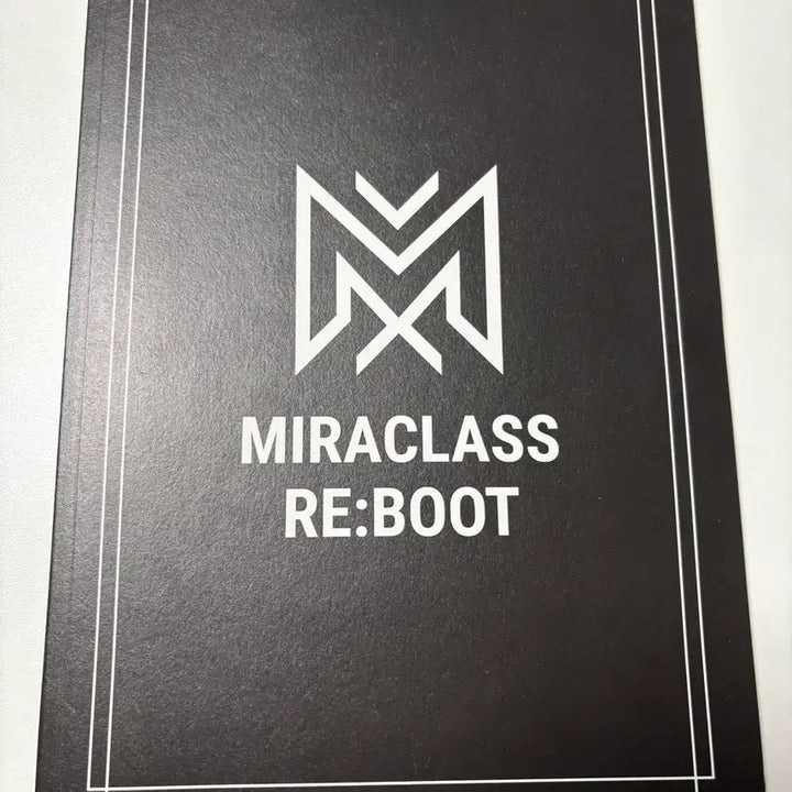 [SOLD OUT] 미라클라스 잡지 및 리부트 포토북 일괄 양도