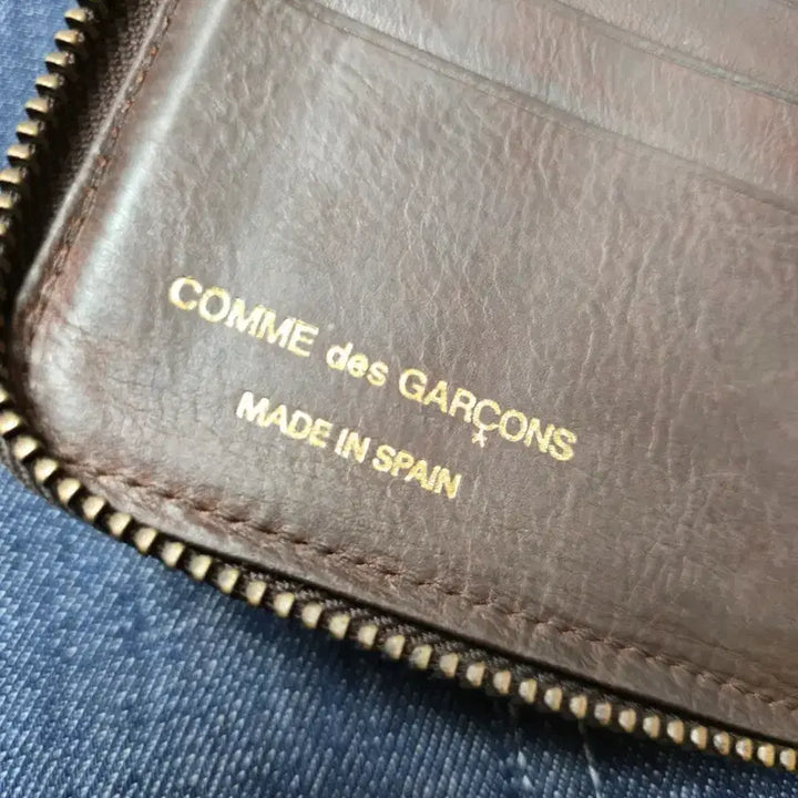 [BUNJANG] Comme des Garçons Zipper Wallet / 꼼데가르송 지퍼지갑 꼼데가르송 반지갑 꼼데가르송 남성지갑