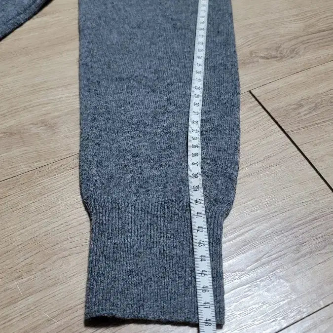 [BUNJANG] Disney Mickey Mouse Long Knit Gray Sweater / 디즈니 미키마우스 캐릭터 롱니트 회색