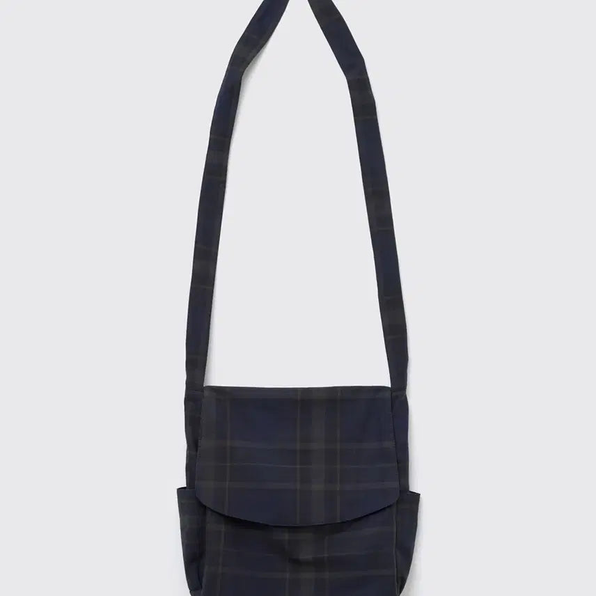 [BUNJANG] Hatching Room Two Face Bag Black Watch / 해칭룸 투페이스백 블랙와치/블랙