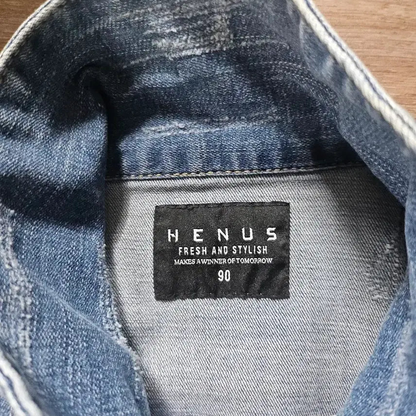 [BUNJANG] H Freshman Denim Jacket / H FRESHMAN 데님 청자켓 패치 장식  90
