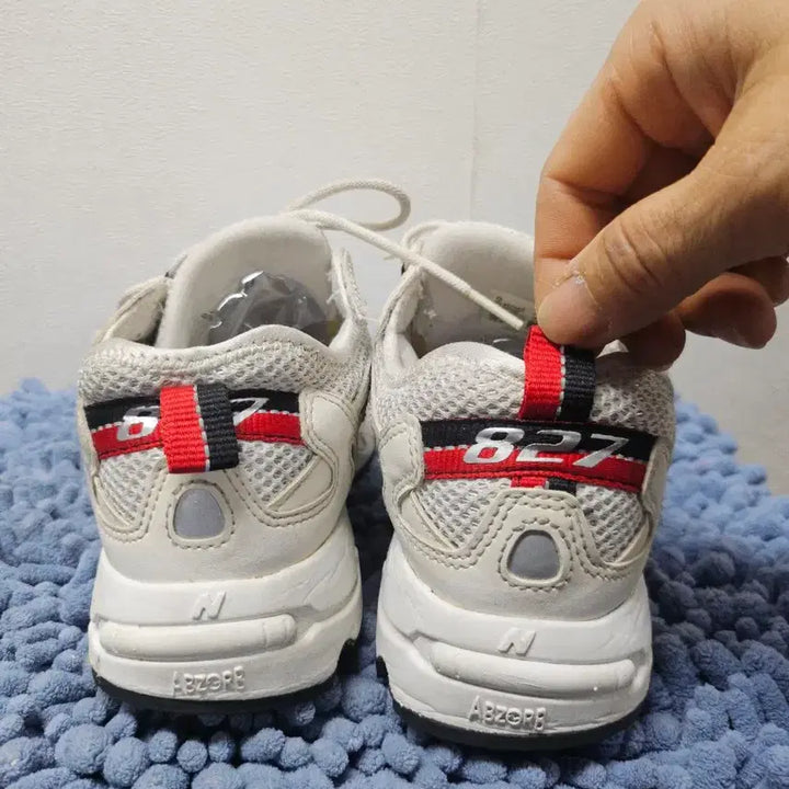 [SOLD OUT] 뉴발란스 827  화이트 레드  235