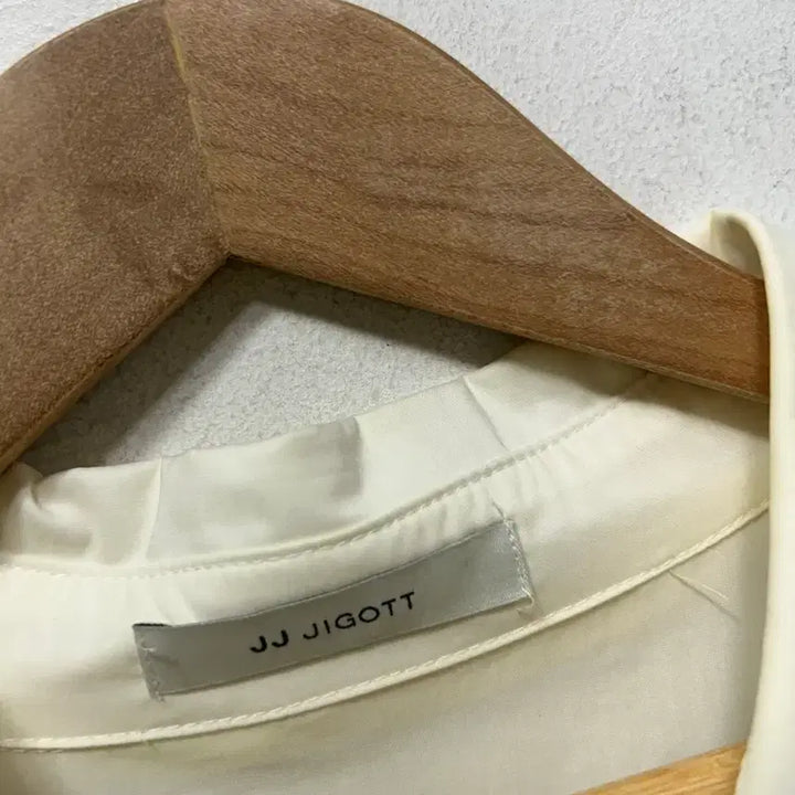 [SOLD OUT] JJ지고트 카라 니트 가디건 블랙 둘레 88
