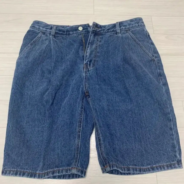 [BUNJANG] Uniform Bridge One-Tuck Denim Shorts (S) / (새상품)유니폼브릿지 원턱 데님 쇼츠 (s사이즈 )