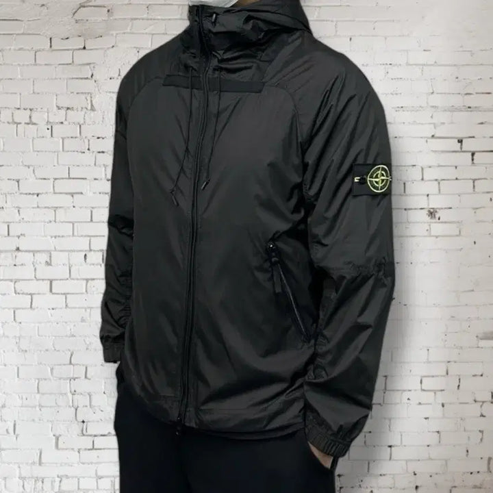 [SOLD OUT] 스톤 바람막이