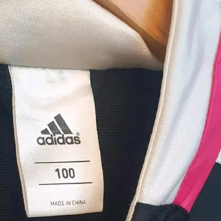 [SOLD OUT] 아디다스 레알마드리드 블랙 져지100자연스런착용감정도있습니다