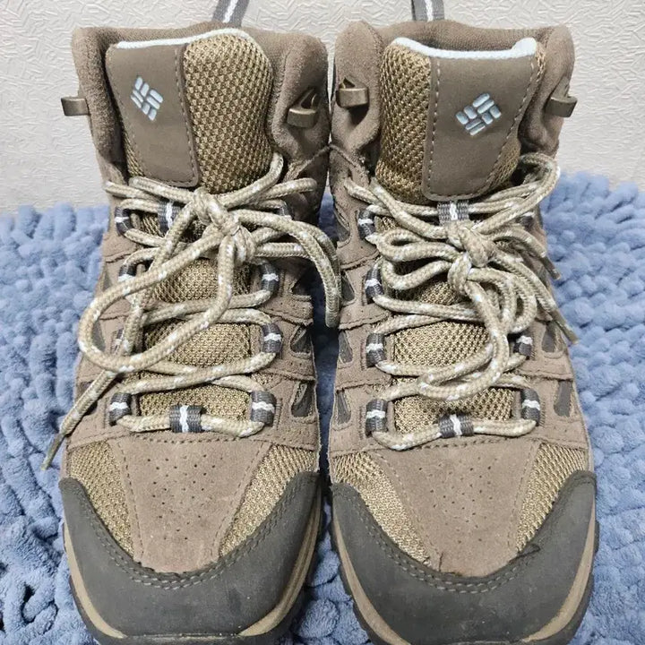 [BUNJANG] Columbia Crestwood Mid Alpine Tundra Wide Hiking Boots / 컬럼비아 크레스트우드 미드 알파인 툰드라 - 와이드  230