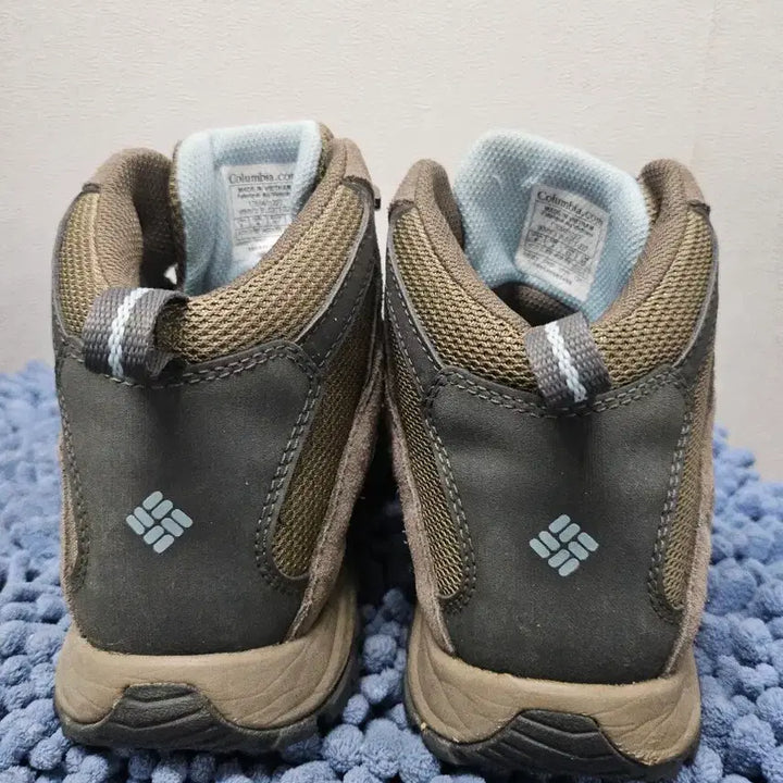 [BUNJANG] Columbia Crestwood Mid Alpine Tundra Wide Hiking Boots / 컬럼비아 크레스트우드 미드 알파인 툰드라 - 와이드  230