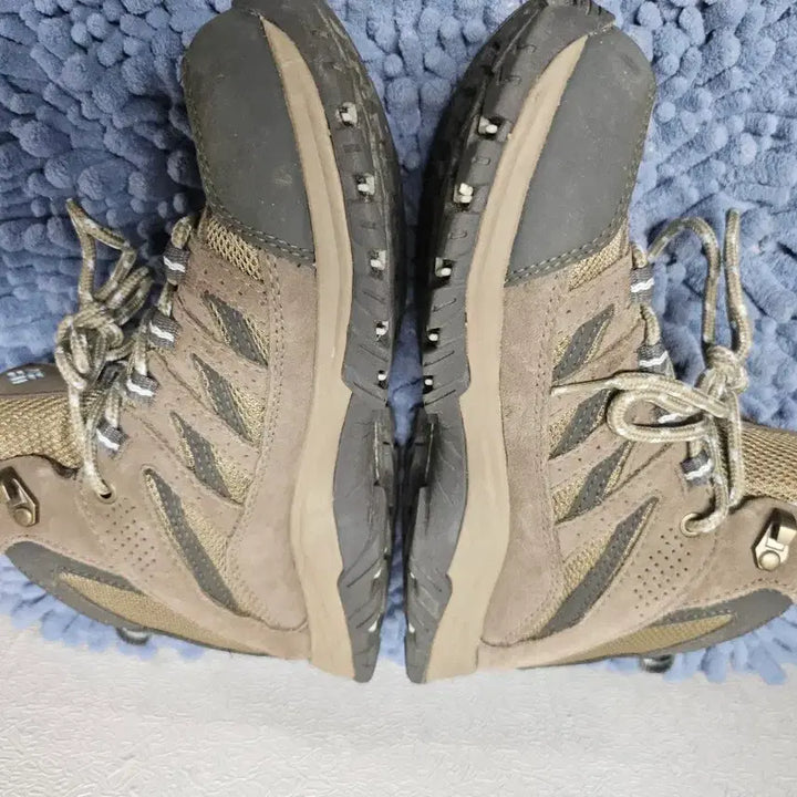 [BUNJANG] Columbia Crestwood Mid Alpine Tundra Wide Hiking Boots / 컬럼비아 크레스트우드 미드 알파인 툰드라 - 와이드  230