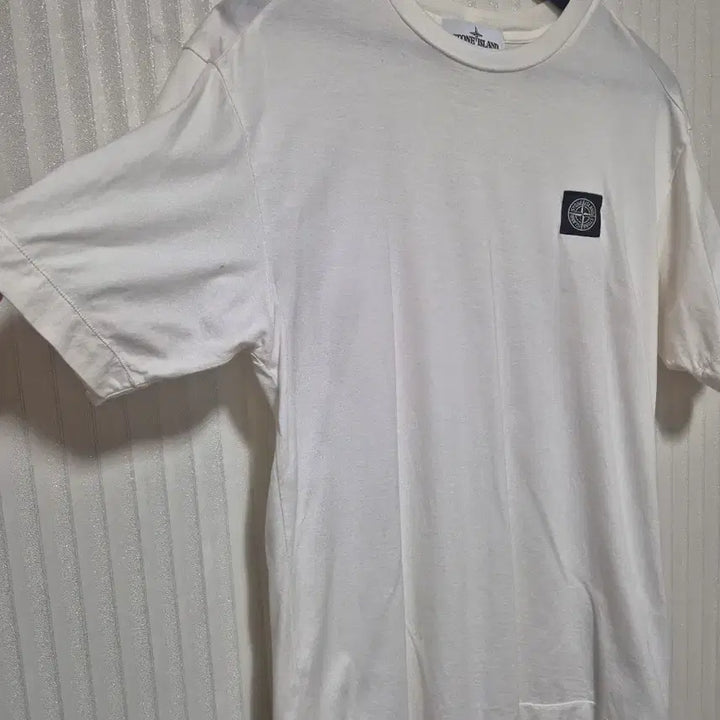 [SOLD OUT] 스톤아일랜드 화이트 반팔 티셔츠