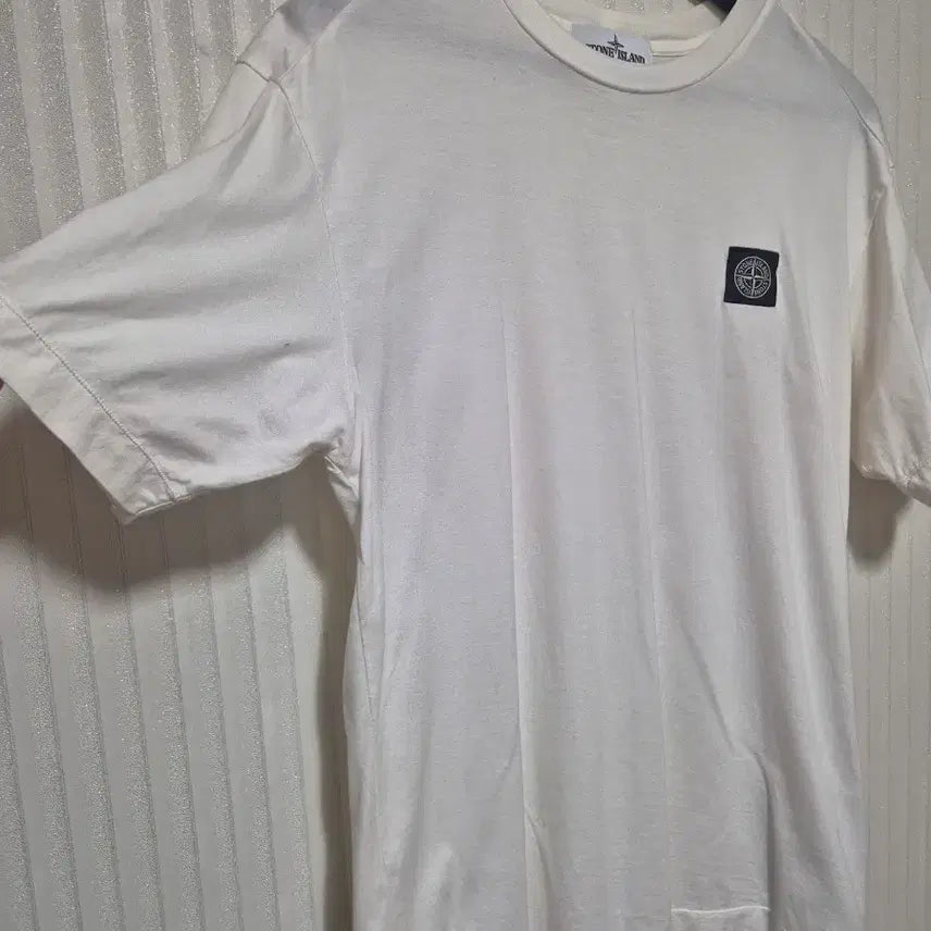[SOLD OUT] 스톤아일랜드 화이트 반팔 티셔츠